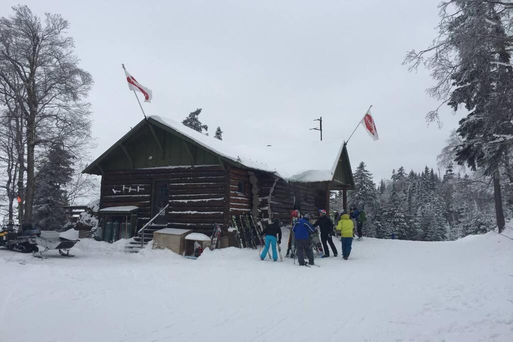 Ferienwohnung The Mountainside By Escapades Tremblant Mont-Tremblant Exterior foto